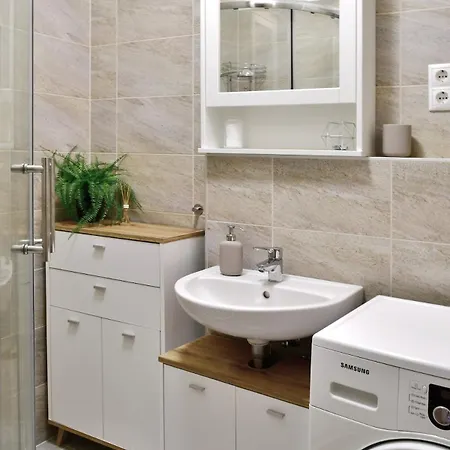 Sunny Little ブダペスト